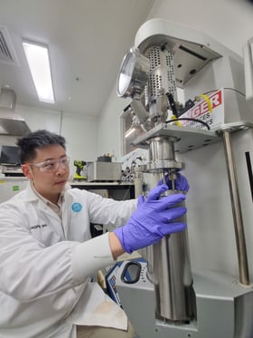 CSIRO IMAGE 3 Dr Lingping Zeng at CSIRO’s Subsurface Energy Labs in Clayton working with a ultra high-pressure, high-temperature reactor to set